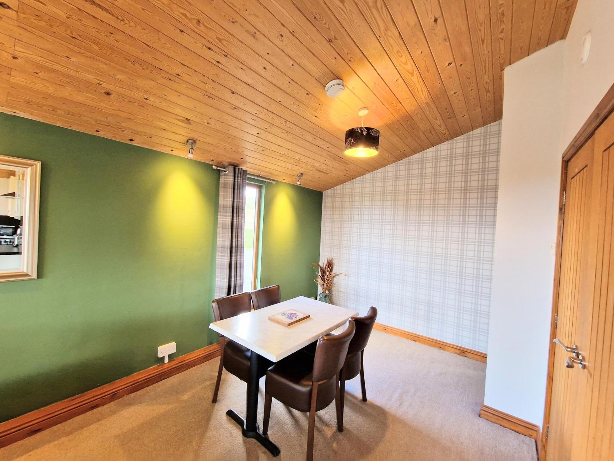 Ochil 8 With Private Hot Tub - Fife - Loch Leven - Lomond Hills Villa Kelty Exterior photo